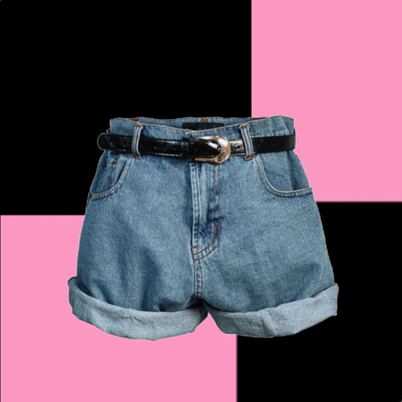 Forever 21 Other - Mom shorts jeans